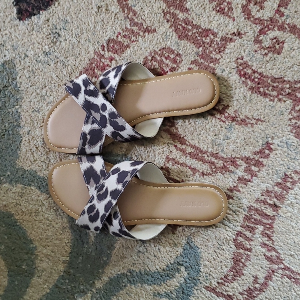 Cute Old Navy sandals size 7